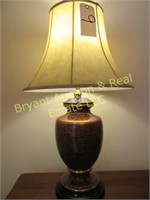 BROWN W/GOLD BAND LAMP