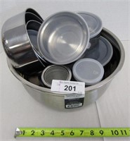Stainless Steel Bowls & Shakers