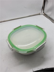 Oxo green storage bowl