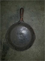Wagner cast iron skillet 9 inches