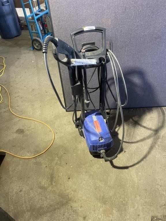 Working Simoniz pressure washer rated at 1400