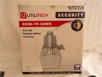 Dusk-to-Dawn Area Light Sealed Box