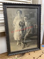 Framed vintage wedding photo (small room)