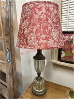Vintage Hollywood regency glass lamp (small room)