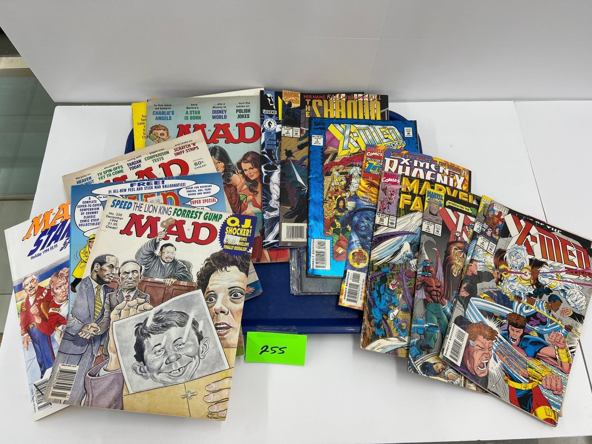 Comic book and magazine lot X-men Marvel MAD