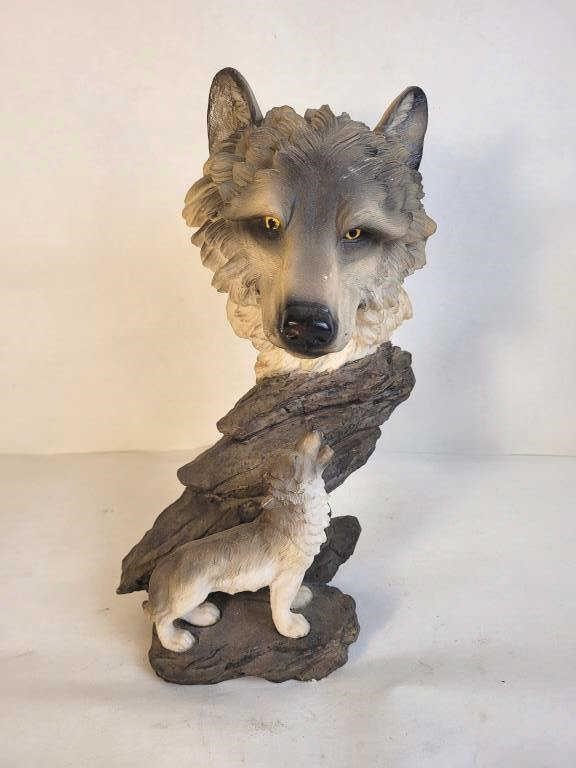 Decorative Wolf Sculpture - 11.5" tall