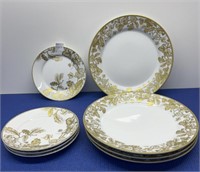 Williams - Sonoma Gold Trimmed Plates , 4 Dinner