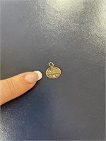 14k gold McLeod hospital pendant 2.08g