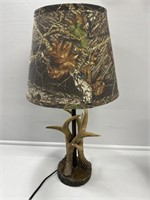Mossy Oak Antler Lamp