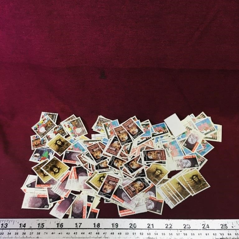 Large Lot Of Assorted Canada Postage Stamps