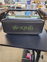 W-king outdoor Bluetooth speaker