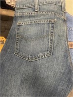 NEW CARHARTT JEANS    38X32