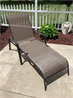 Reclining patio lounge chair