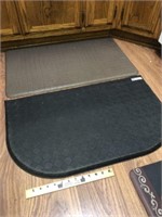 (2) Anti- Fatigue Kitchen Mats (Thick ones too)