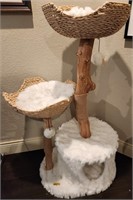 L - CAT TREE 46"T (D1)