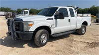 *2013 Ford F-350 SD XL Super Cab 4WD