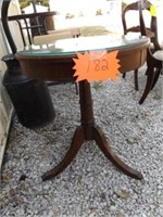 ANTIQUE ROUND TABLE W/ GLASS TOP