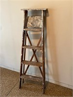 5ft wooden ladder