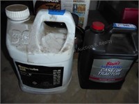 2 jugs hydraulic & motor oil