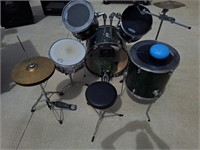 CB700 Full Set of Drums +Brass Cymbals