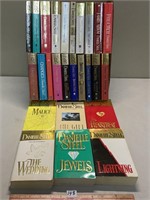 LARGE LOT OF DANIELLE STEEL SOFTCOVER BOOKS
