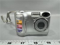 Nikon Coolpix 4600 digital camera
 (tested
