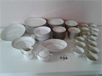 NORITAKE CHINA SET