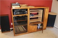 Entertainment center