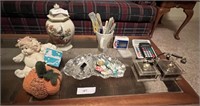 MISC. LOT WITH HOME DECOR AND CALCULATOR