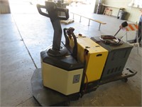 Push Powered 3000 Series Forklift w/ charger