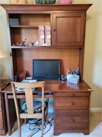 2 PC COMPUTER DESK CONTENTS NOT INCLUDED