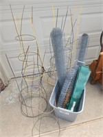 Gardening Supplies, Chicken Wire- Tomato Cages