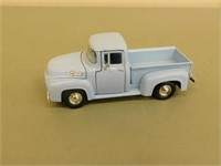 1956 Ford Pickup 1:24 scale Die Cast Truck