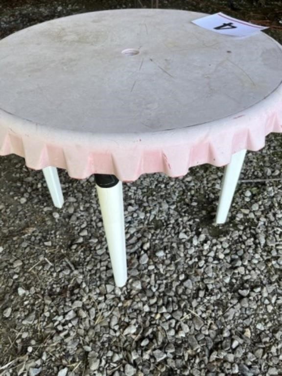 Bottle cap table - umbrella capable - 29"H x 35"