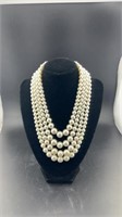 Vintage fake pearl necklace