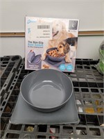 Large non slip dog food bowl Twisty Dish
