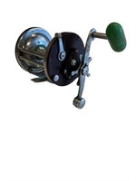 Vintage Penn Bagmaster Fishing Reel - Classic ORN