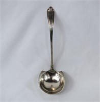 1933 International GADROON Sterling Gravy Ladle