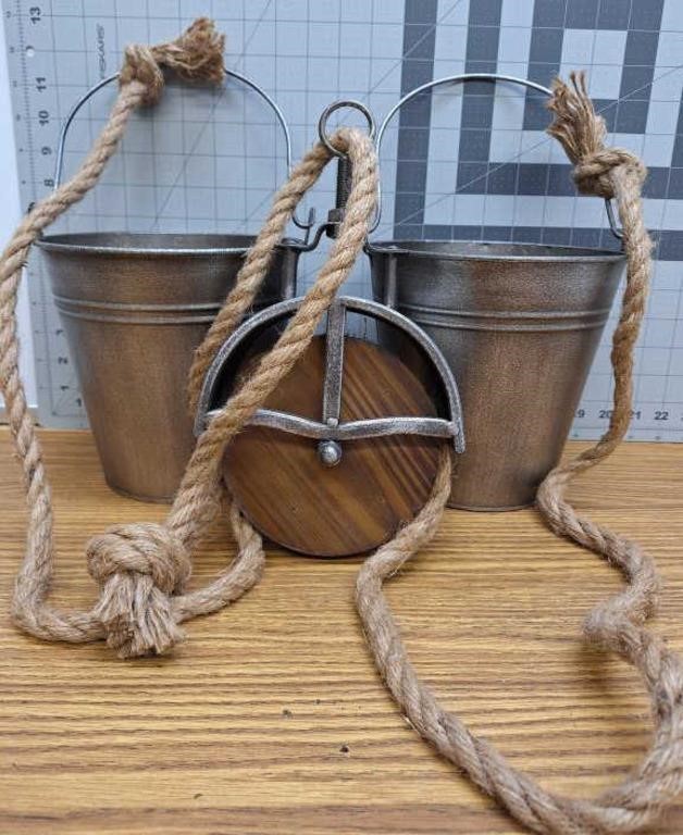 Antique style Bucket Pulley Planter