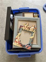 Tote of picture frames