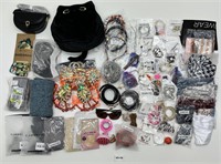 LOT OF ACCESORIES