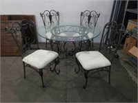 Ornate Metal Glass-Top Table & (4) Chairs Y9B