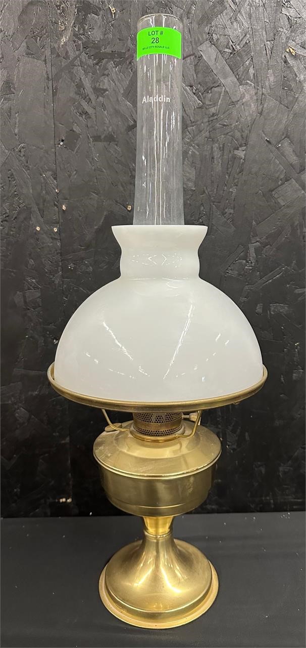 Antique Aladdin Kerosene Oil Lamp milk Glass Shade