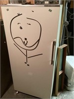Hot Point refrigerator --works