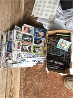 COLLECTION OF BASEBALL CARDS