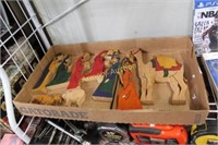 WOODEN NATIVITY SET