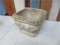 Concrete Flower Pot (damaged)