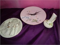 decoration plate and vase