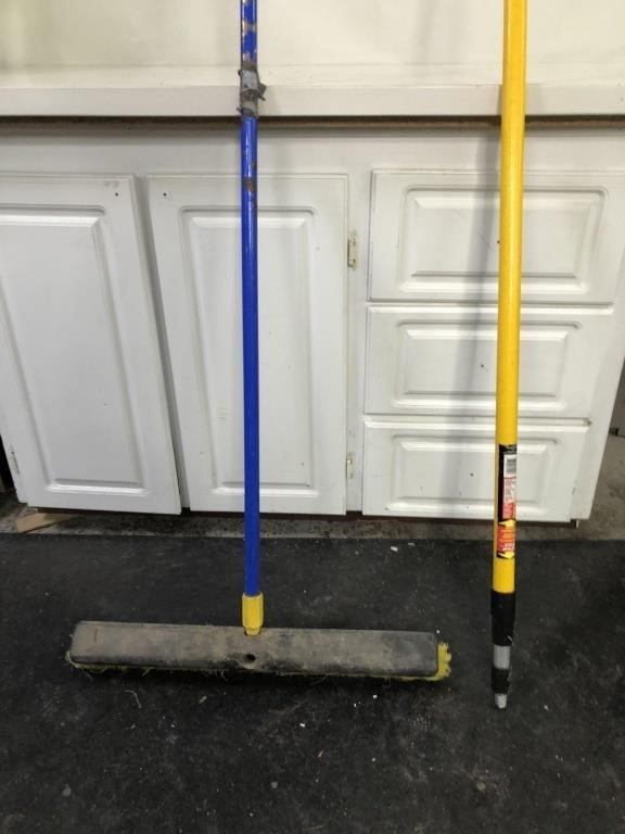 SHOP BROOM AND EXTENSION POLE