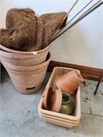 Flower Pots & Stakes (Plastic Pots)